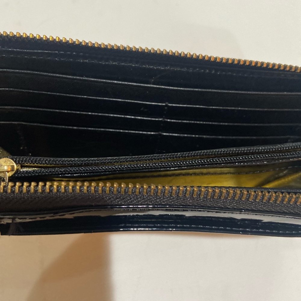 Kate Spade Wallet - Picture 4 of 8